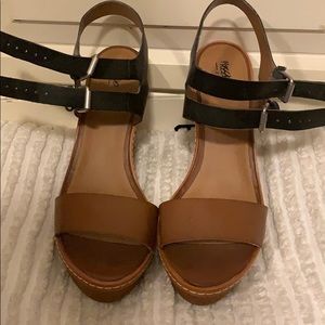 Black and Tan wedges